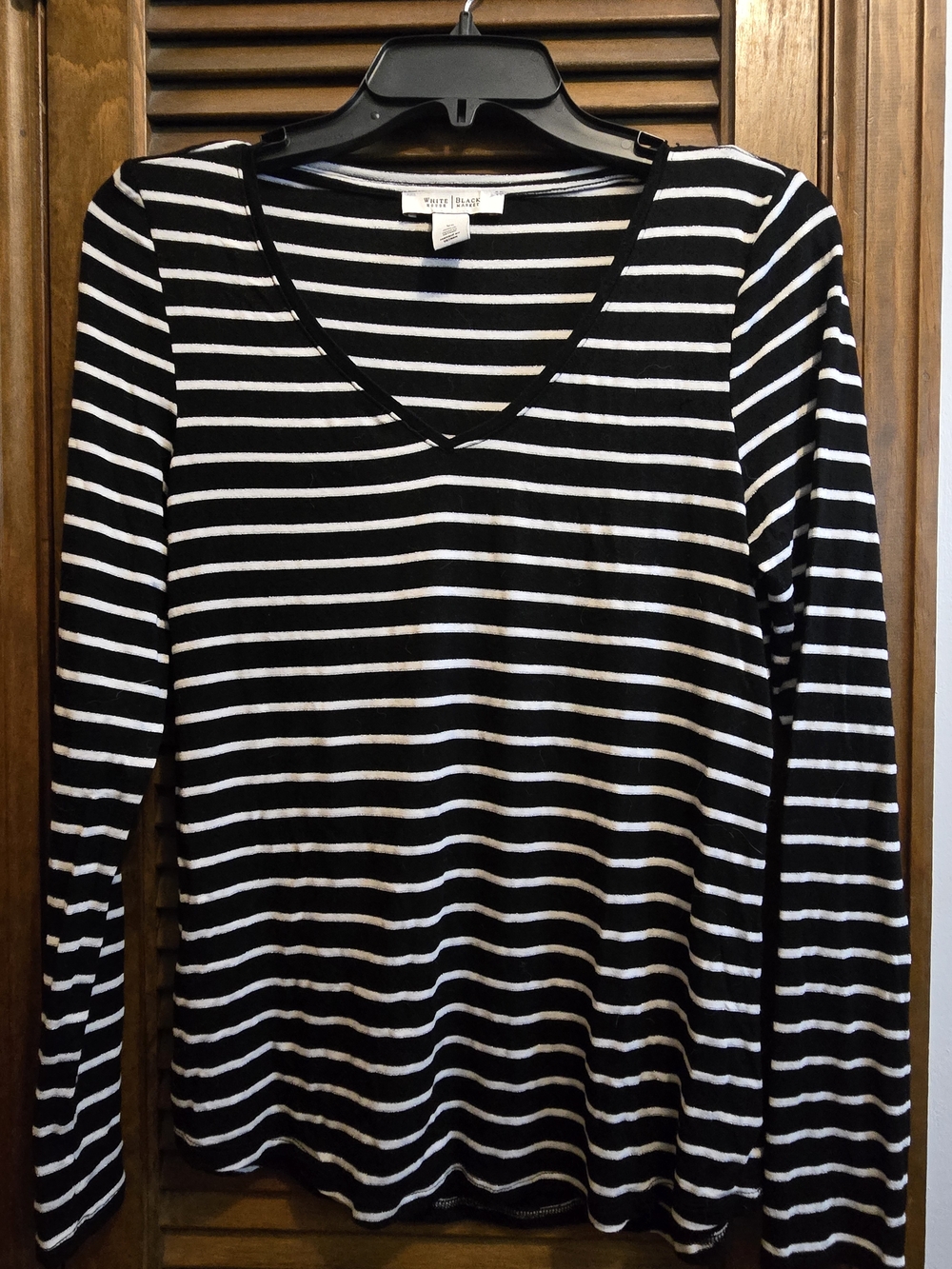 White House Black Market Black & White Striped V-Neck Long Sleeve Tee
